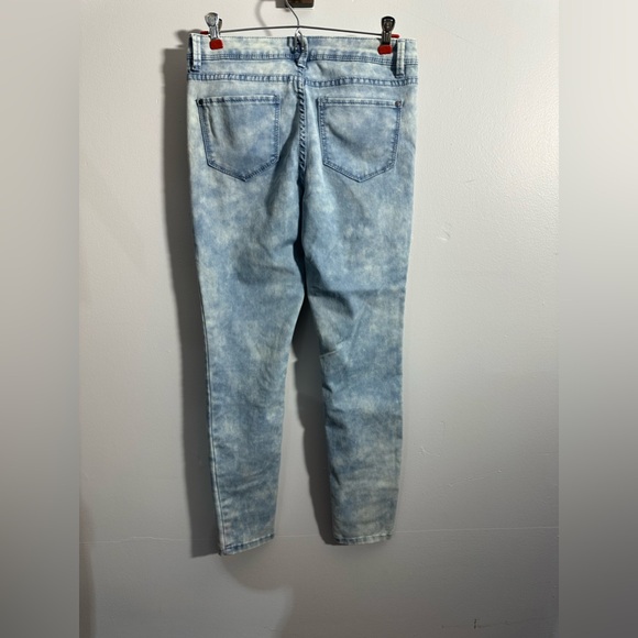 Attention Super Skinny Light Wash Blue Jeans Acid Wash Look Women's Size 4 - Picture 2 of 6